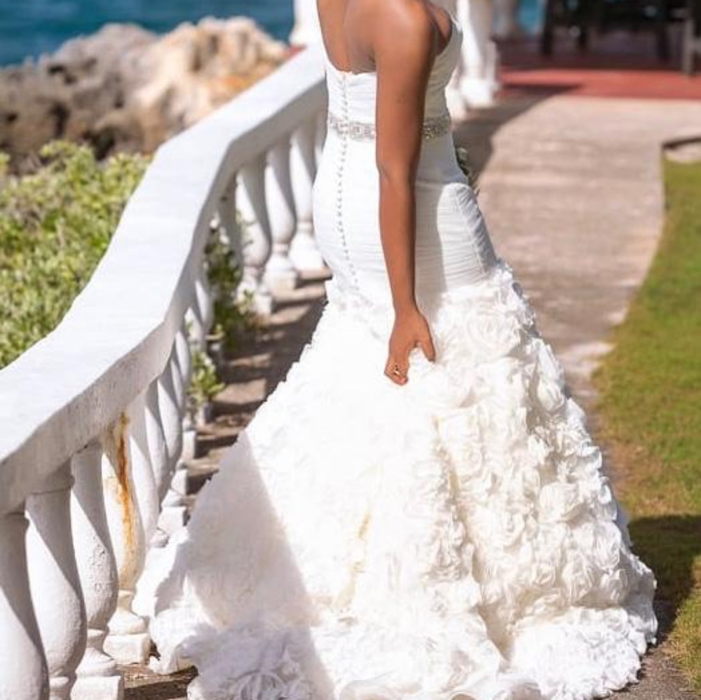 Wedding dress